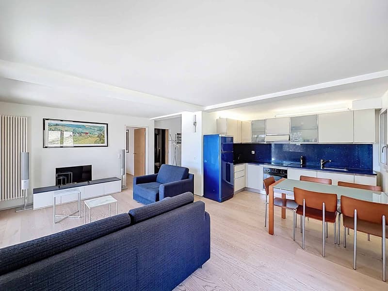 VIOLETTES - CHARMING 2.5 ROOMS TWO STEPS FROM THE DEPARTURE OF THE CABLE CARS (2)
