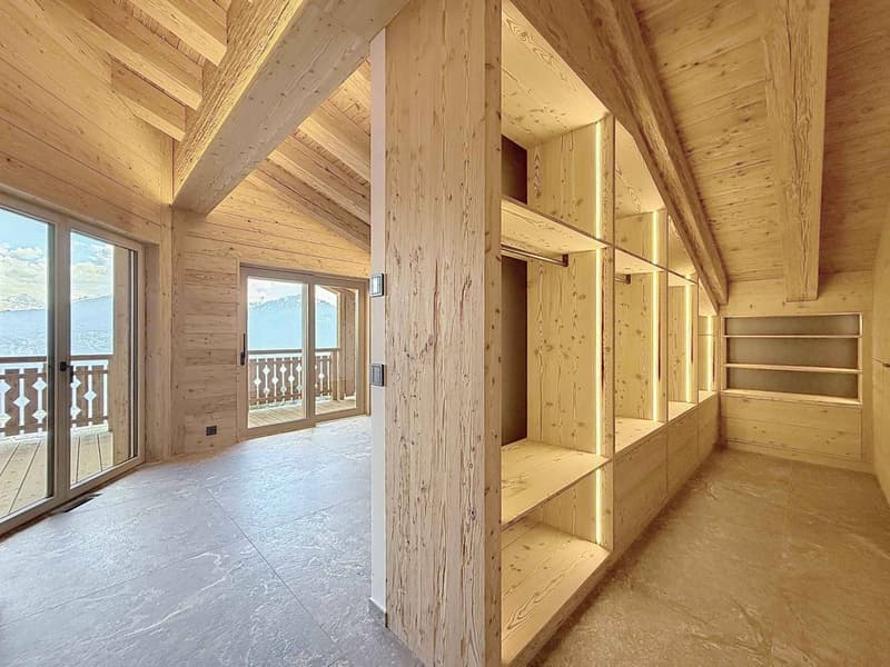 RARE - SPLENDID ATTIC WITH PANORAMIC VIEW - NEW (6)