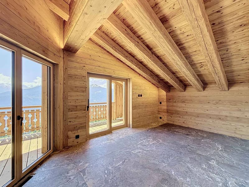 RARE - SPLENDID ATTIC WITH PANORAMIC VIEW - NEW (7)