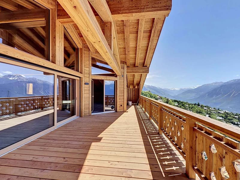 RARA - SPLENDIDO ATTICO CON VISTA PANORAMICA - NUOVO (1)