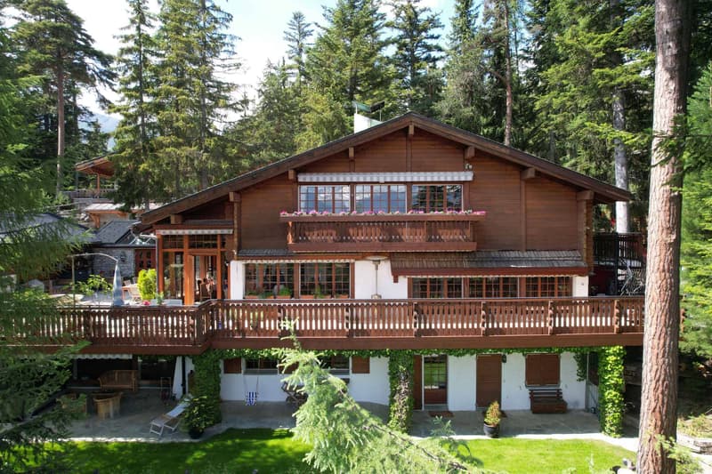 Prächtiges Chalet mit Pool und Spa, abgelegen (1)