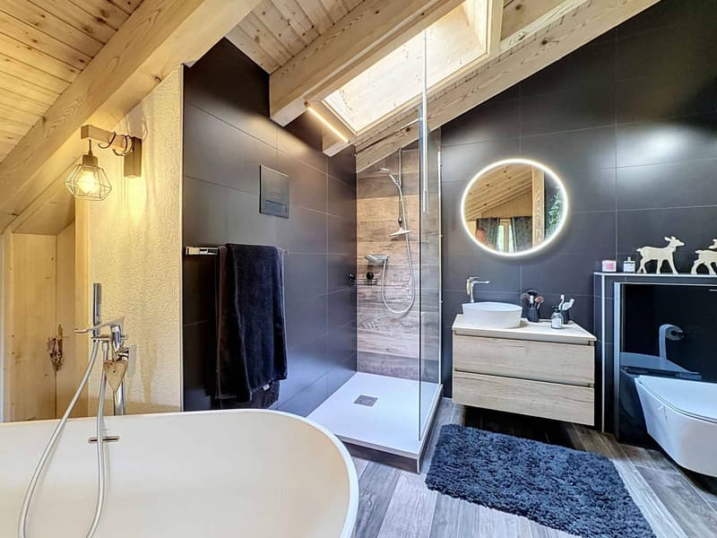 Très beau 4.5 pièces en duplex/attique avec très belle vue sur les Alpes (11)
