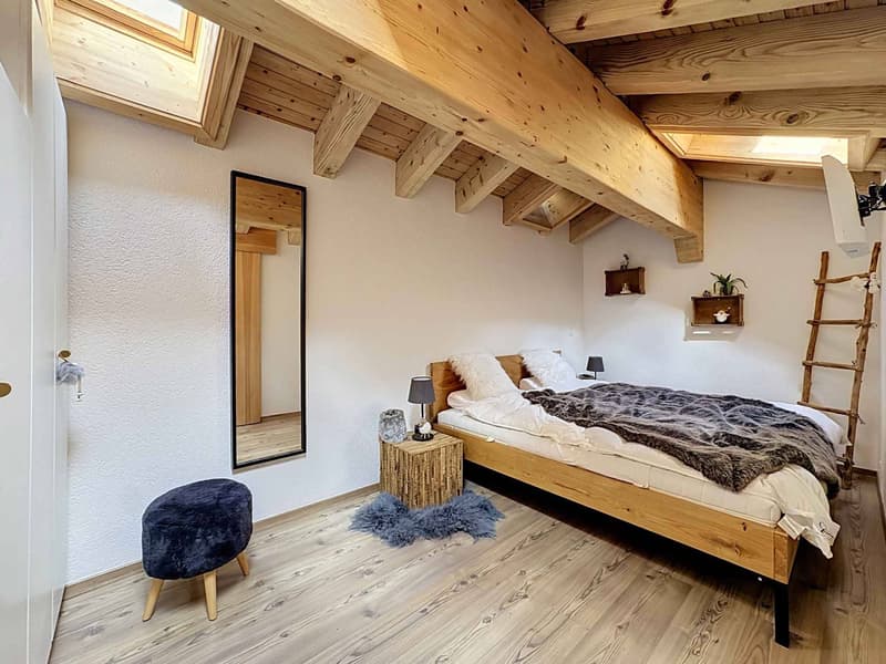 Très beau 4.5 pièces en duplex/attique avec très belle vue sur les Alpes (9)