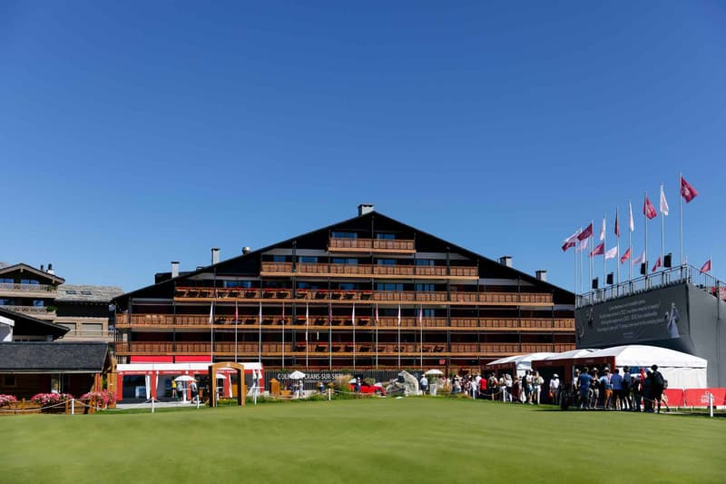 Situation exceptionnelle - 4.5 pièces AVEC VUE IMPRENABLE SUR LE GOLF ET STUDIO INDÉPENDANT (1)