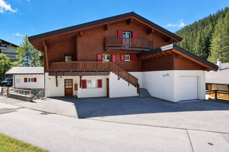 CHALET DE 15,5 PIÈCES COMPOSÉ DE TROIS APPARTEMENTS INDÉPENDANTS (2)