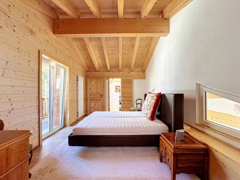 CHALET DE 15,5 PIÈCES COMPOSÉ DE TROIS APPARTEMENTS INDÉPENDANTS (5)