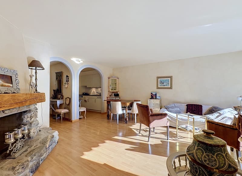 Très bel appartement de 4.5 pièces en plein centre avec magnifique rooftop (3)