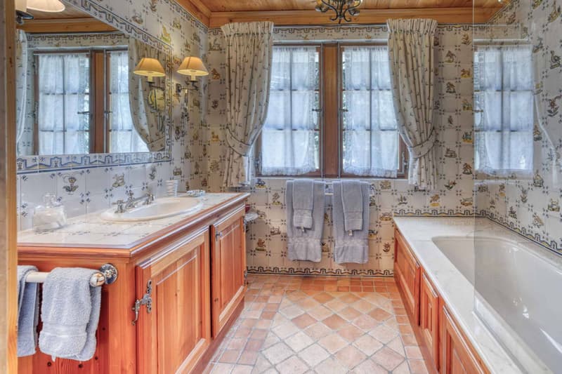 MAGNIFIQUE CHALET AUX ESSERTS 6 CHAMBRES (10)