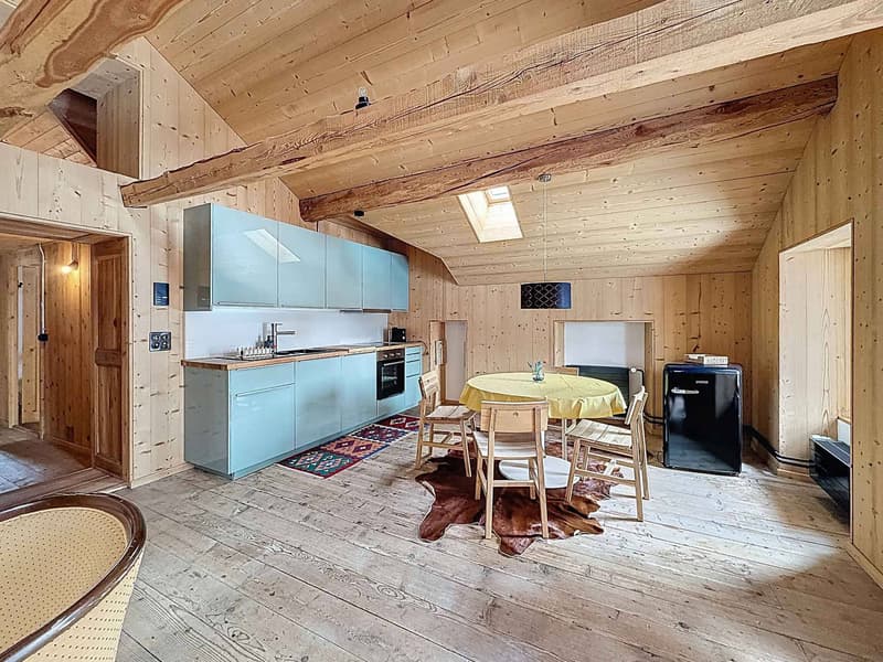 Charming 3 1/2 room attic apartment in the heart of Randa (2)