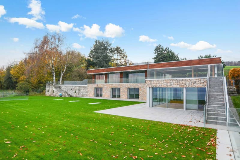 Exceptional 12-room residence with pool (2)