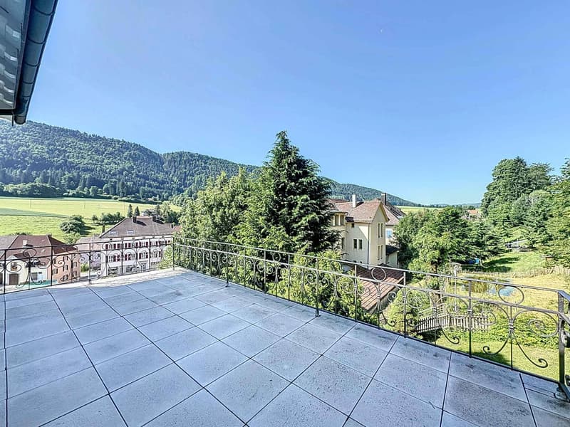 Manor house in the heart of the Bernese Jura (12)