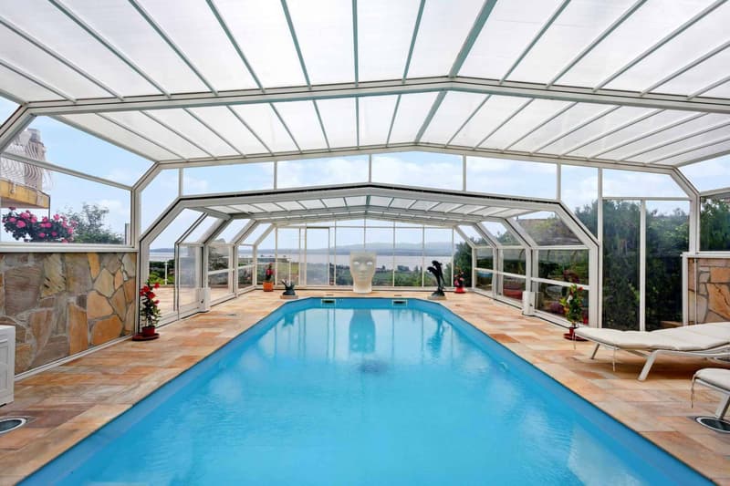 Villa familiare con panorama unico sul lago di Neuchâtel e le Alpi (11)