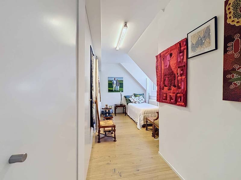 Elegant 5-room character apartment in the heart of Neuchâtel (8)