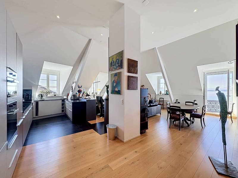 Elegant 5-room character apartment in the heart of Neuchâtel (1)