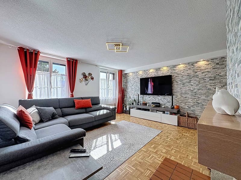 Duplex mit Charme im Herzen von Dombresson (1)
