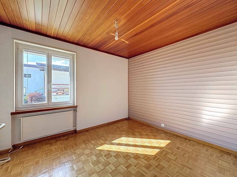 Elegant single-family house with 6.5 rooms, terrace and breathtaking view (4)