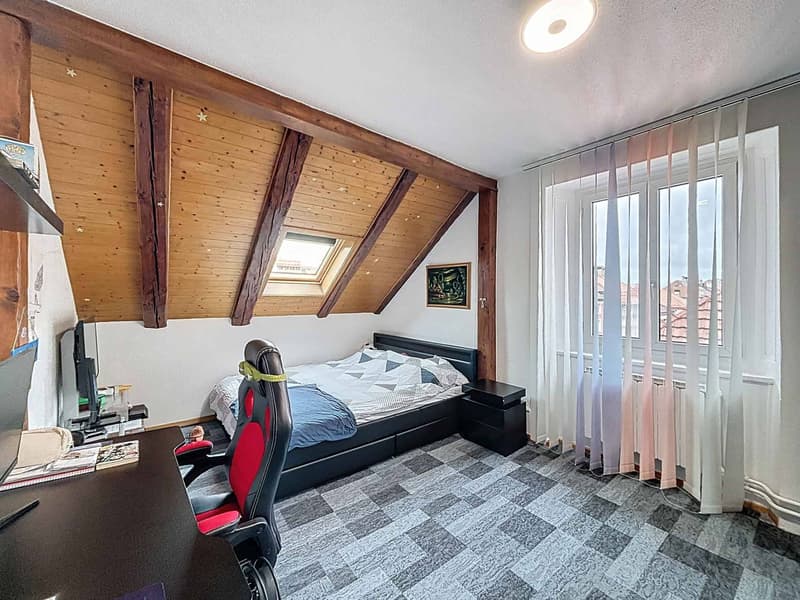 Spacieux appartement de 5 pièces au cur de La Chaux-de-Fonds (10)