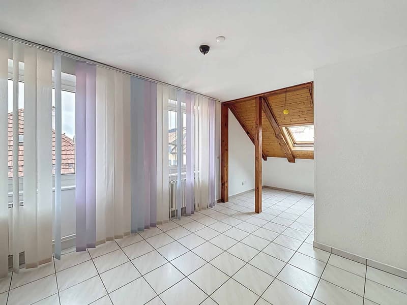 Spacieux appartement de 5 pièces au cur de La Chaux-de-Fonds (4)