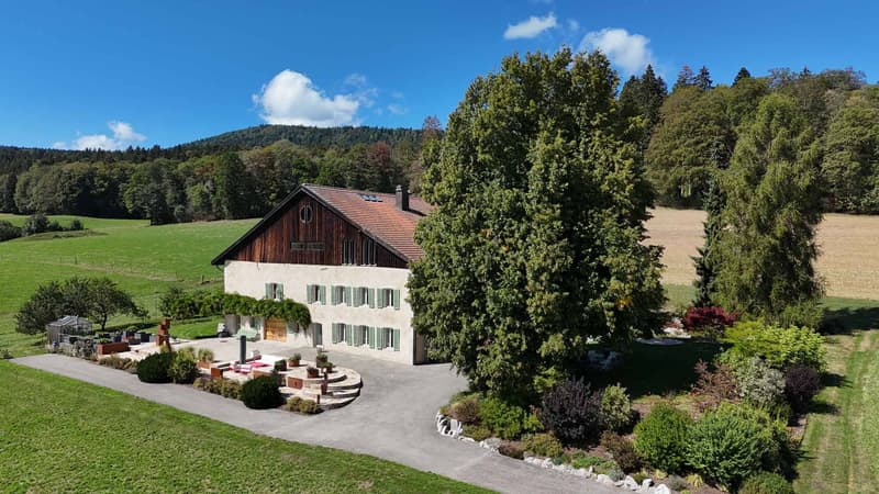 Une ferme d'exception nichée au pied sud de Chasseral (1)