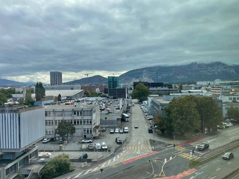 Surface de bureaux de 375 m² au cur des Acacias (2)