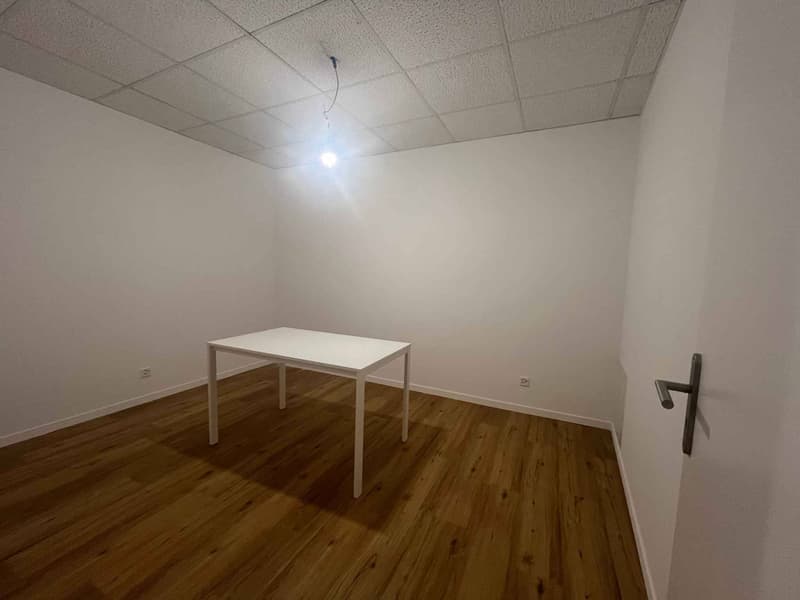 BUREAUX DEXCEPTION DE 177 M² - RUE DE LA CROIX-DOR (10)