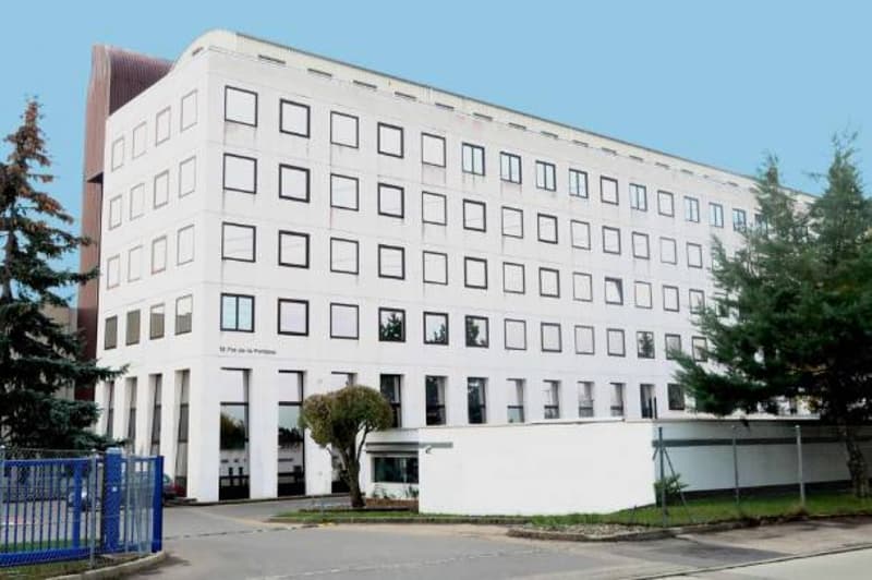 Bureaux, locaux administratifs de 381m2 à louer à Satigny (1)