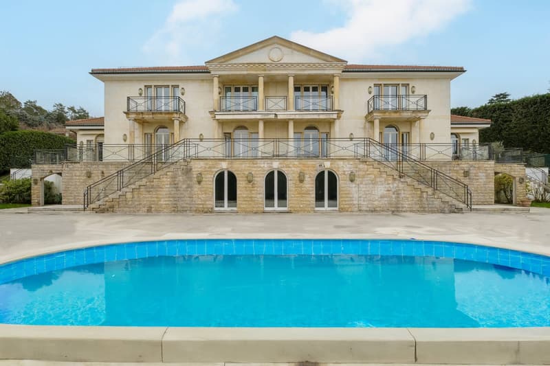 Spacious master house divided into 2 apartments with lake view (13)