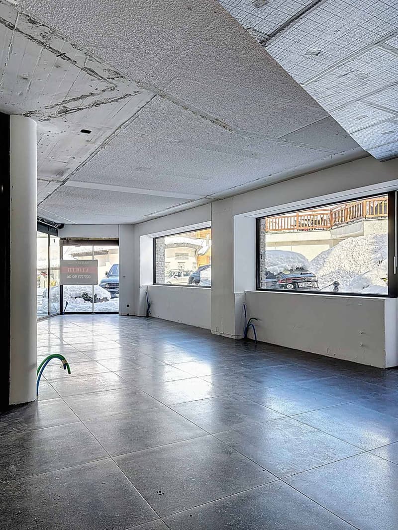 Spazio Commerciale Unico nel Cuore di Verbier (2)