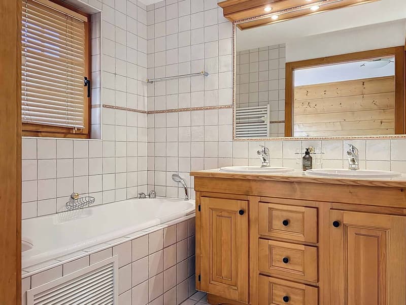 Three-bedroom apartment, bright and spacious in the heart of Verbier (5)