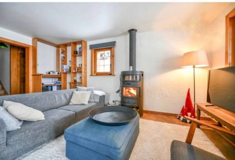 Charming Chalet in Patier (2)