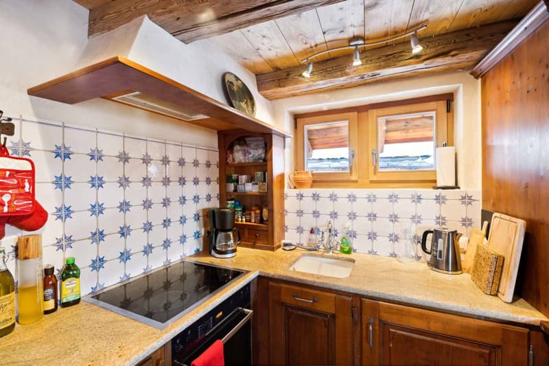 Charming ski-in / ski-out chalet (6)