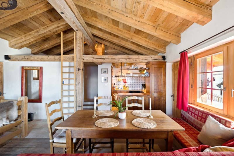 Charming ski-in / ski-out chalet (5)