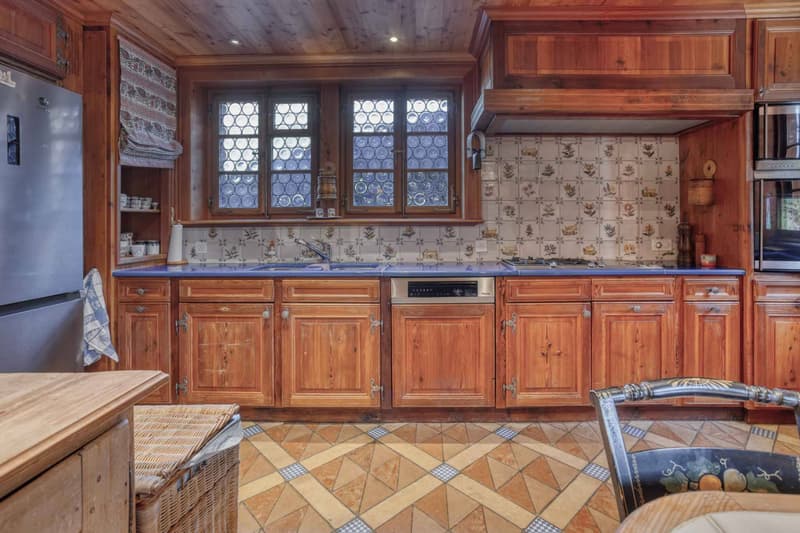 MAGNIFIQUE CHALET AUX ESSERTS 6 CHAMBRES (4)