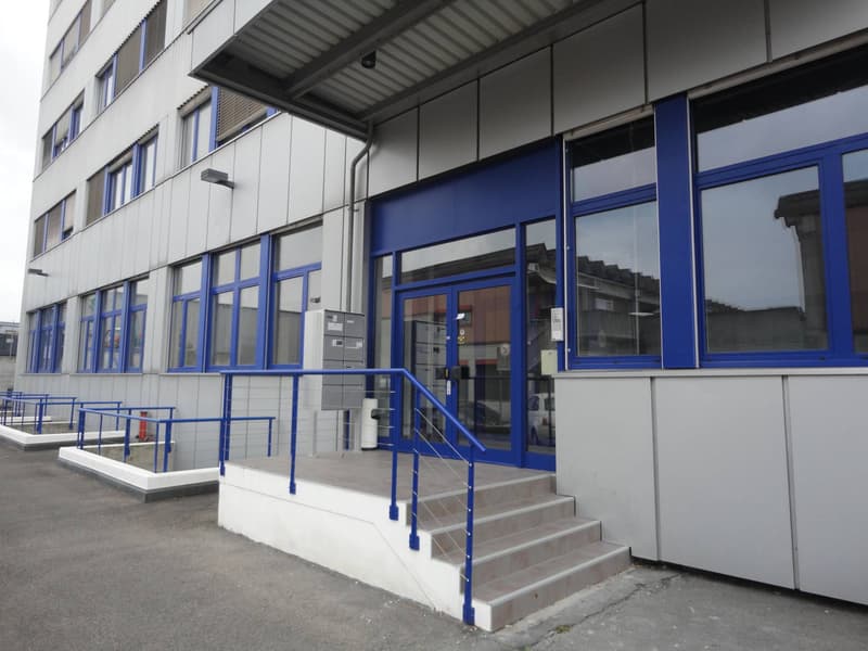 Ufficio di 27m2 al 1° piano Zona FTI (2)