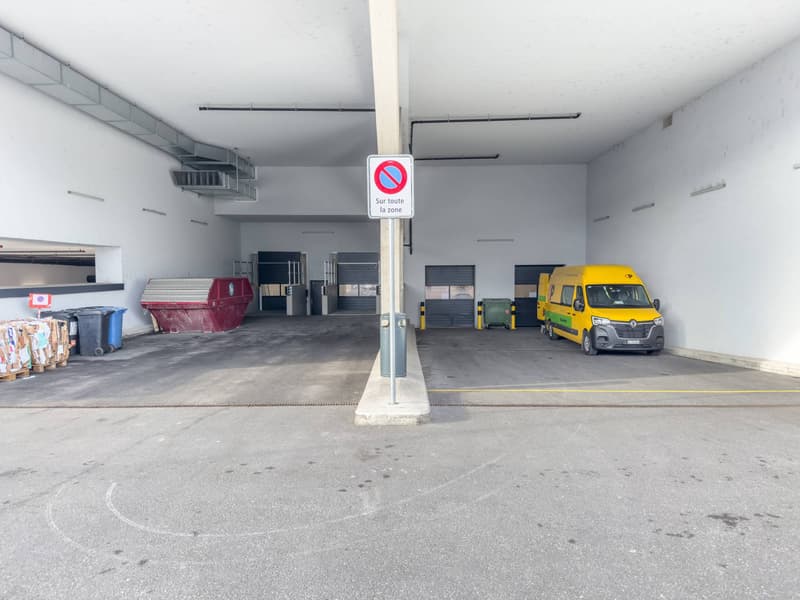 Superfici commerciali/uffici magnifiche in affitto a Plan-les-Ouates (12)