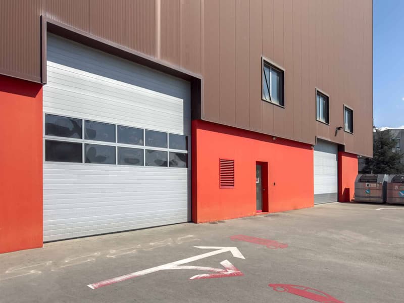 Magnifico magazzino logistico di 2'157m² con banchine di carico (7)