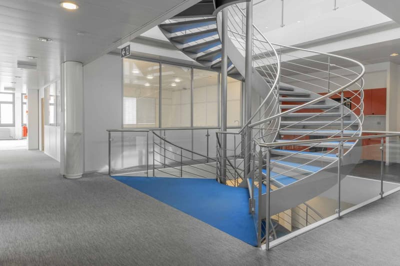 Multi-functional 3-level building in Meyrin (3)