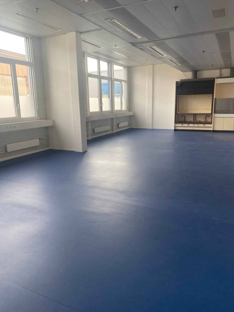 92 m2 workshop on the upper ground floor FTI zone (3)