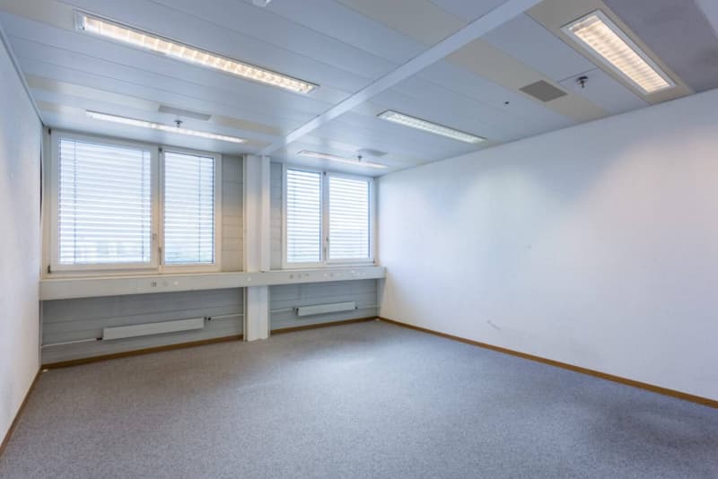 Ufficio di 51 m2 al 1° piano Zona FTI (4)