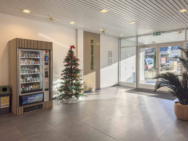 283 m² office on the 1st floor of an industrial building in Lignon (8)