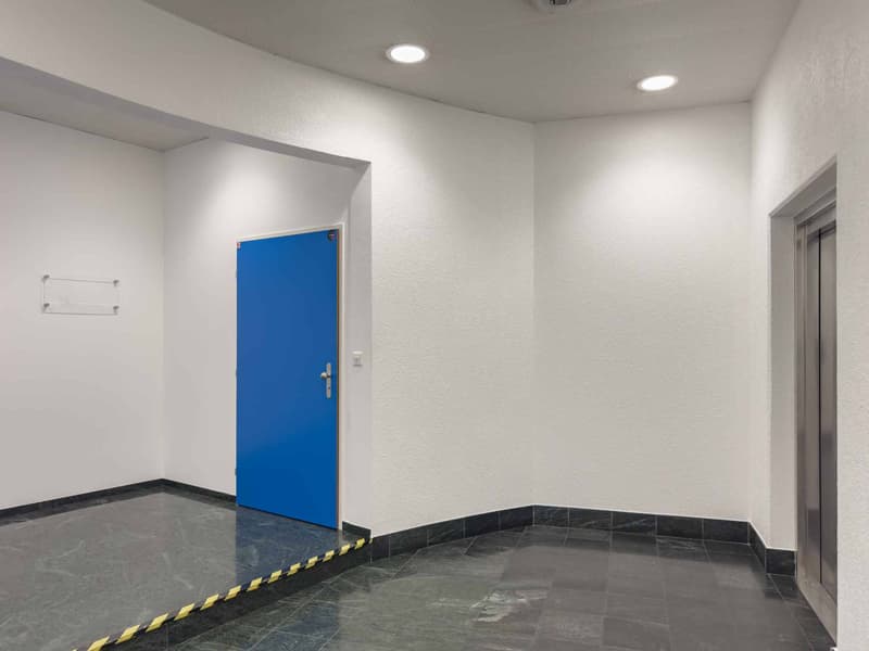283 m² office on the 1st floor of an industrial building in Lignon (6)