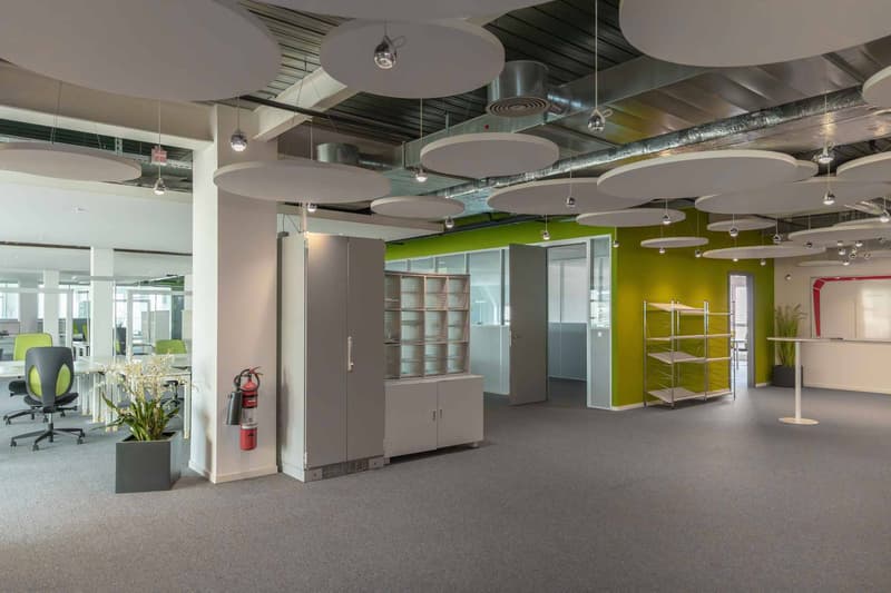 Office space for rent, 74 m2, close to Nations and train station (2)