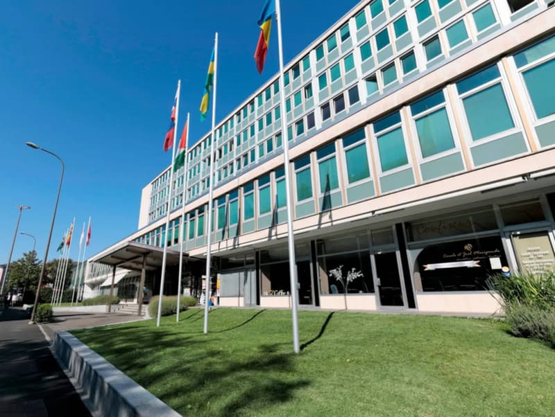 QUARTIER NATIONS - Büros von 239m2 (1)