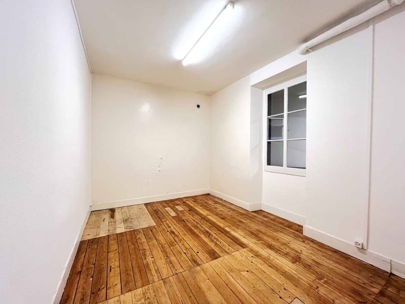 110m2 offices - close to train station (5)