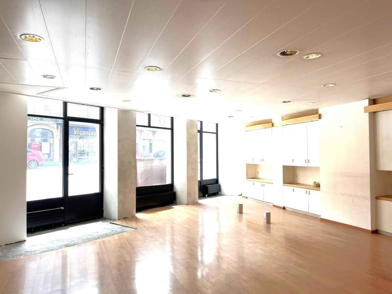 Arcade - Visibilità ottimale - vicino alla stazione di Cornavin (2)