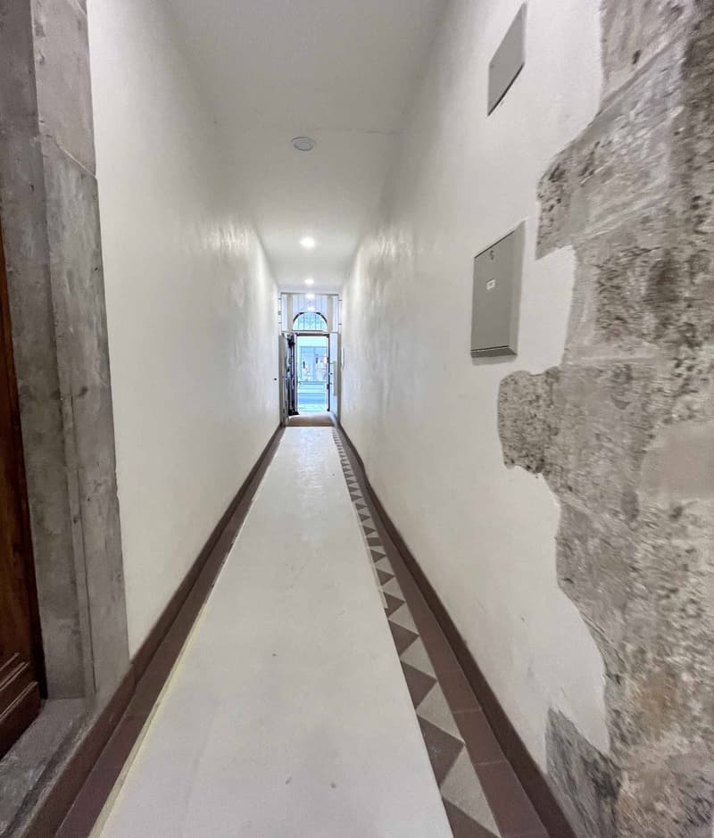 BUROS DER AUSSERGEWÖHNLICHEN ART 177 M² - RUE DE LA CROIX-D'OR (5)