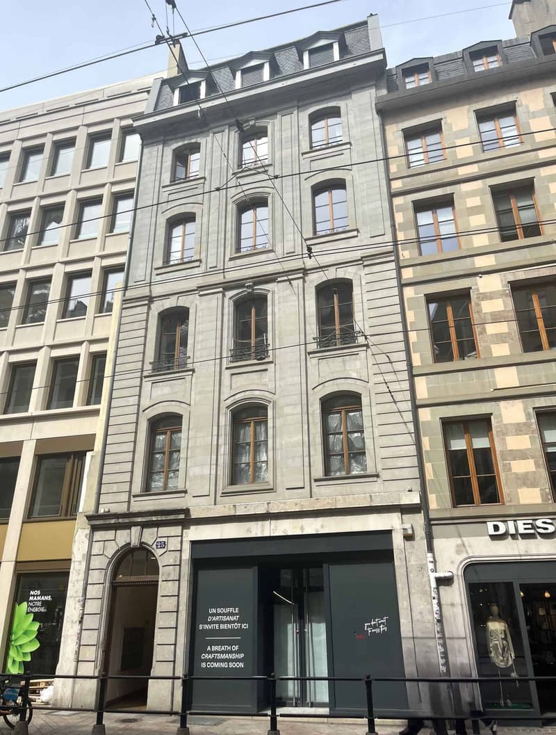 BUROS DER AUSSERGEWÖHNLICHEN ART 177 M² - RUE DE LA CROIX-D'OR (6)