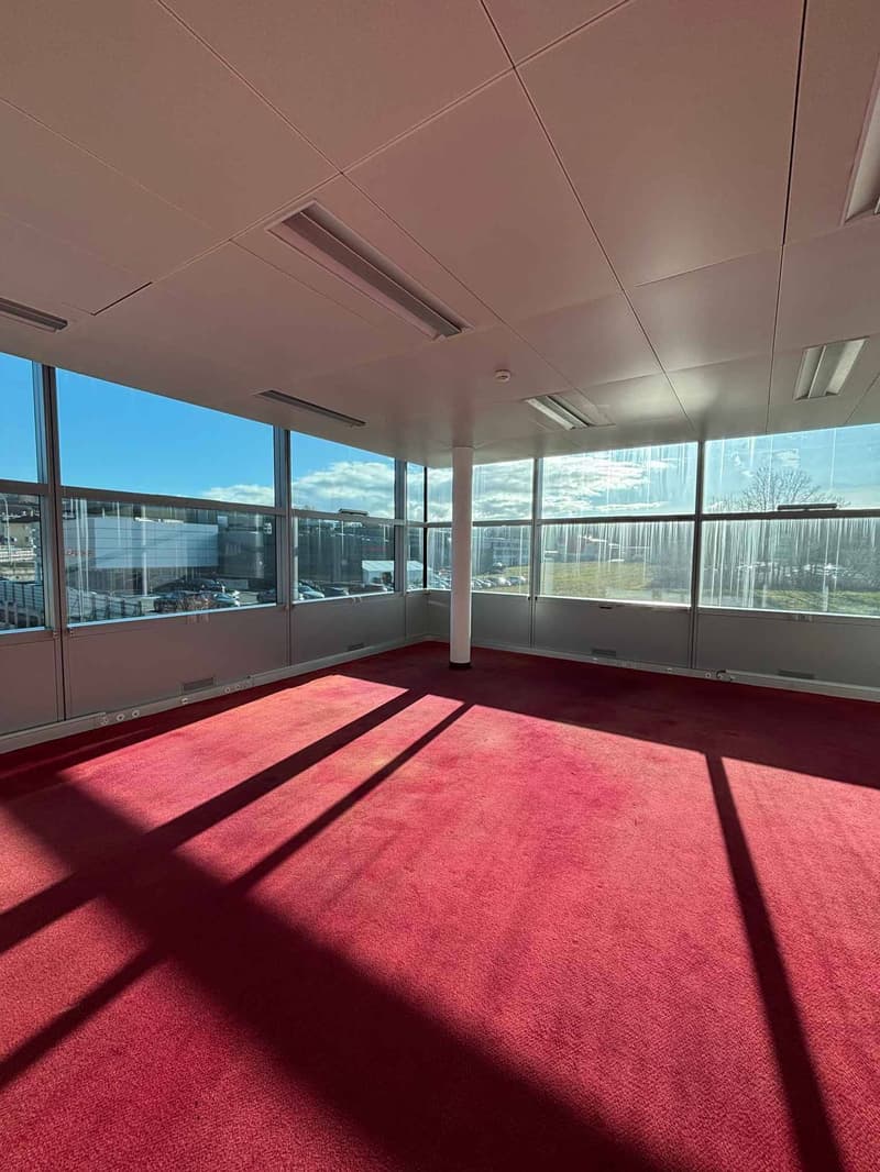 BÜROS 200 M² - Nahe Flughafen (3)