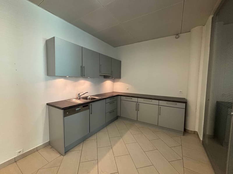 BÜROS 230 M² - Nahe Flughafen (3)