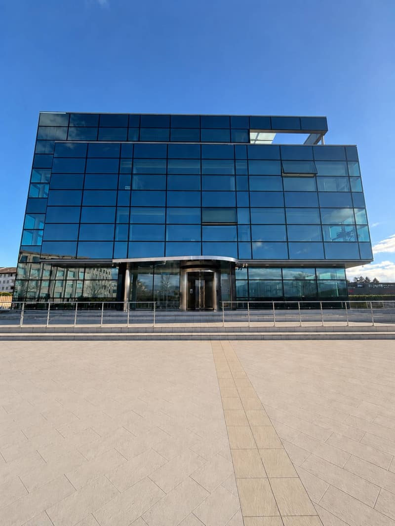 BÜROS 230 M² - Nahe Flughafen (1)